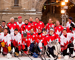 Компания ЮСИДЖИ выступила одним из спонсоров проведения товарищеского матча ветеранов хоккея СССР и Канады.
