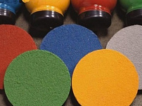 Гранулы Прозрачный вяжущий материал Sealoflex Color оптом с доставкой по #SITE_NAME_P#. Бесплатная консультация технолога по подбору сырья.